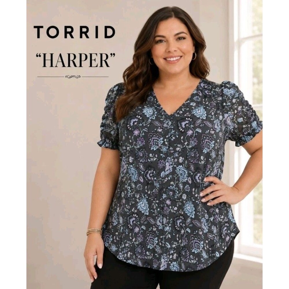 TORRID HARPER Womens 1/1X Floral V-Neck Short Puffy Sleeves Polyester Grey Top
